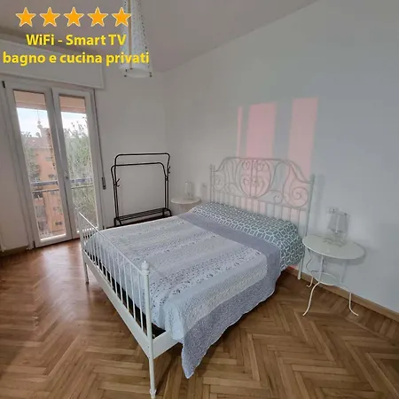 Attico Indipendente Nel Cuore Di 住宿加早餐酒店 3*
