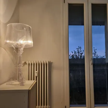 Attico Indipendente Nel Cuore Di 3* Modena