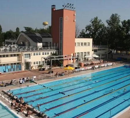 Attico Indipendente Nel Cuore Di Oda ve Kahvaltı